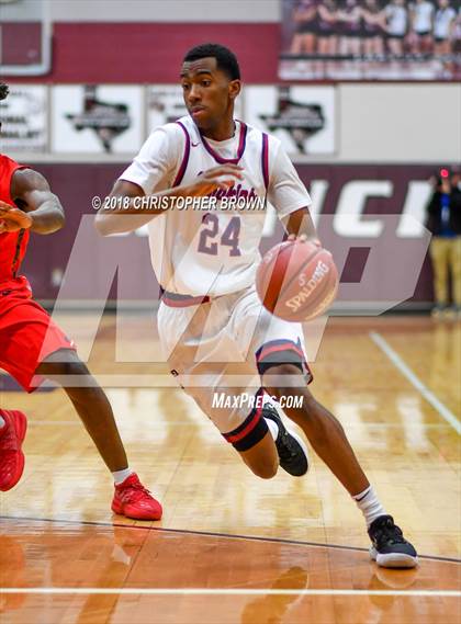 Thumbnail 2 in Tompkins vs. Cypress Springs (UIL 6A Area Playoff) photogallery.