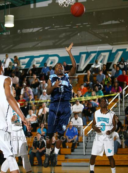 Thumbnail 2 in Bellarmine @ Deer Valley (CIF NorCal Regional D1 Semifinals) photogallery.