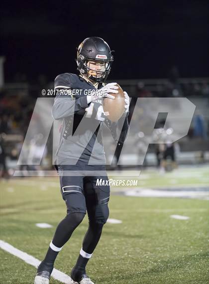 Thumbnail 2 in Muskego vs. Franklin photogallery.