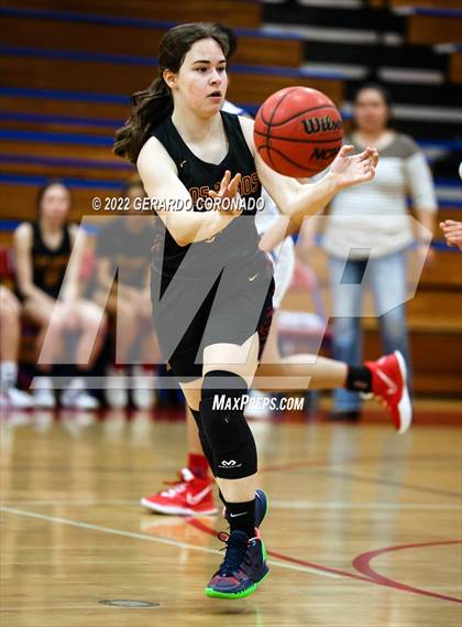 Thumbnail 3 in East Union vs. Los Banos (CIF SJS D3 Quarterfinal) photogallery.