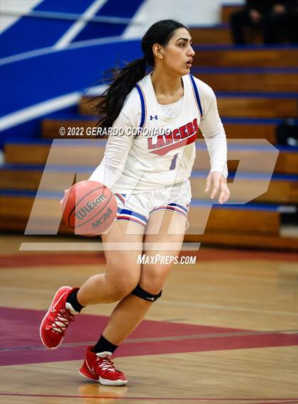 Thumbnail 3 in East Union vs. Los Banos (CIF SJS D3 Quarterfinal) photogallery.