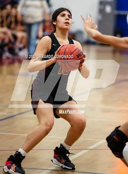 Thumbnail 2 in East Union vs. Los Banos (CIF SJS D3 Quarterfinal) photogallery.