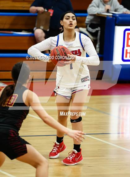 Thumbnail 2 in East Union vs. Los Banos (CIF SJS D3 Quarterfinal) photogallery.
