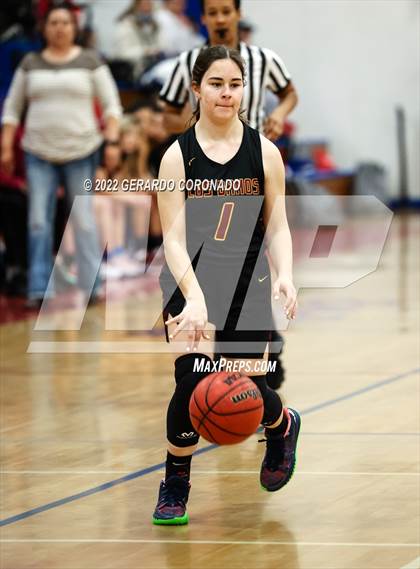 Thumbnail 3 in East Union vs. Los Banos (CIF SJS D3 Quarterfinal) photogallery.