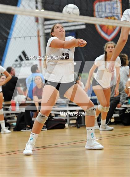 Thumbnail 3 in Laguna Beach vs. JSerra Catholic (Queen's Court Tournament) photogallery.