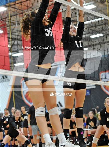 Thumbnail 1 in Laguna Beach vs. JSerra Catholic (Queen's Court Tournament) photogallery.