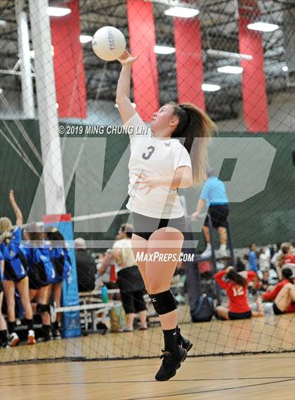 Thumbnail 1 in Laguna Beach vs. JSerra Catholic (Queen's Court Tournament) photogallery.
