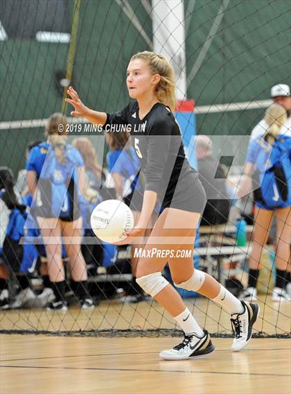 Thumbnail 1 in Laguna Beach vs. JSerra Catholic (Queen's Court Tournament) photogallery.