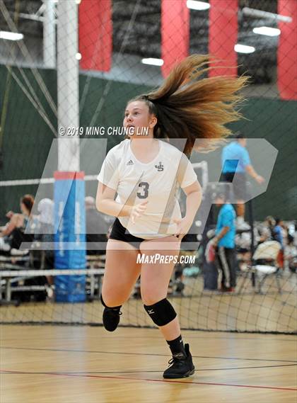 Thumbnail 1 in Laguna Beach vs. JSerra Catholic (Queen's Court Tournament) photogallery.