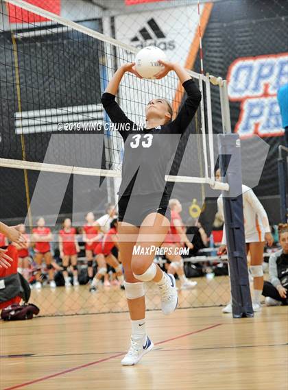 Thumbnail 1 in Laguna Beach vs. JSerra Catholic (Queen's Court Tournament) photogallery.