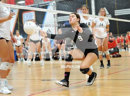 Thumbnail 2 in Laguna Beach vs. JSerra Catholic (Queen's Court Tournament) photogallery.