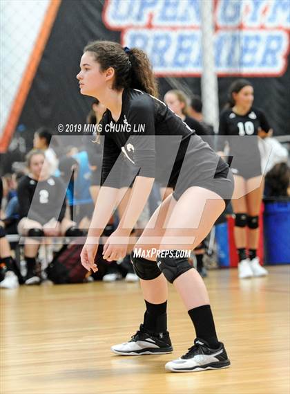 Thumbnail 2 in Laguna Beach vs. JSerra Catholic (Queen's Court Tournament) photogallery.