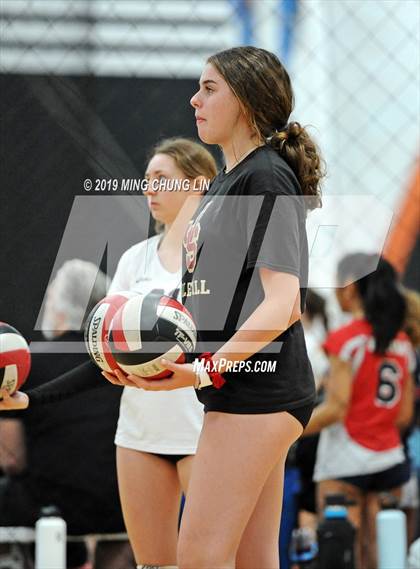 Thumbnail 3 in Laguna Beach vs. JSerra Catholic (Queen's Court Tournament) photogallery.