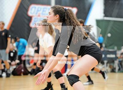 Thumbnail 2 in Laguna Beach vs. JSerra Catholic (Queen's Court Tournament) photogallery.