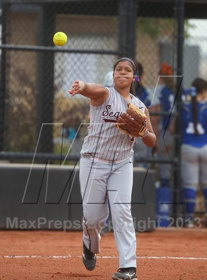 Thumbnail 2 in Broomfield vs. Sequoyah (Erie Festival of Champions) photogallery.