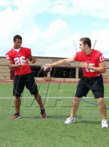 Thumbnail 3 in Katy (Preseason Top 25 Photo Shoot)  photogallery.