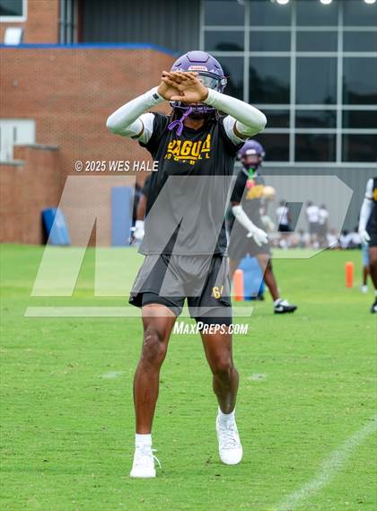 Thumbnail 3 in DeSoto Central vs Southaven (U of Memphis 7v7) photogallery.
