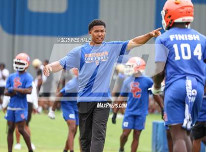Thumbnail 2 in DeSoto Central vs Southaven (U of Memphis 7v7) photogallery.