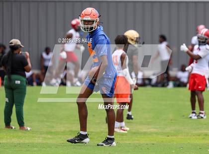 Thumbnail 2 in DeSoto Central vs Southaven (U of Memphis 7v7) photogallery.