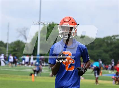 Thumbnail 2 in DeSoto Central vs Southaven (U of Memphis 7v7) photogallery.