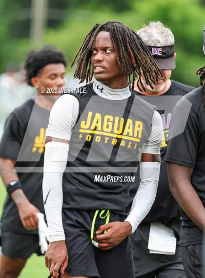 Thumbnail 1 in DeSoto Central vs Southaven (U of Memphis 7v7) photogallery.