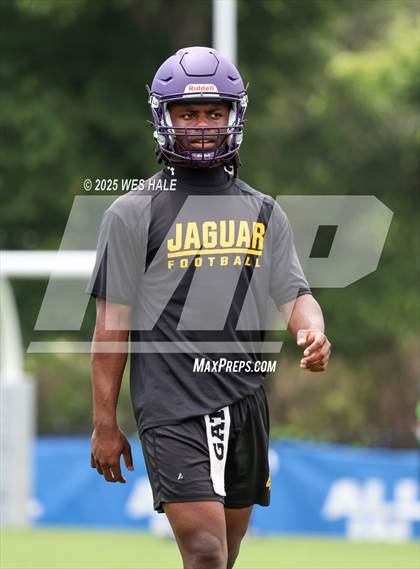 Thumbnail 2 in DeSoto Central vs Southaven (U of Memphis 7v7) photogallery.