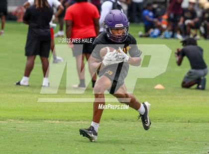 Thumbnail 1 in DeSoto Central vs Southaven (U of Memphis 7v7) photogallery.
