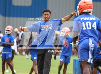 Thumbnail 3 in DeSoto Central vs Southaven (U of Memphis 7v7) photogallery.