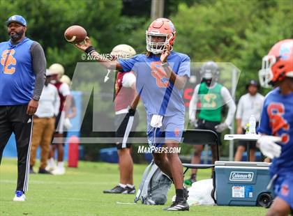 Thumbnail 1 in DeSoto Central vs Southaven (U of Memphis 7v7) photogallery.