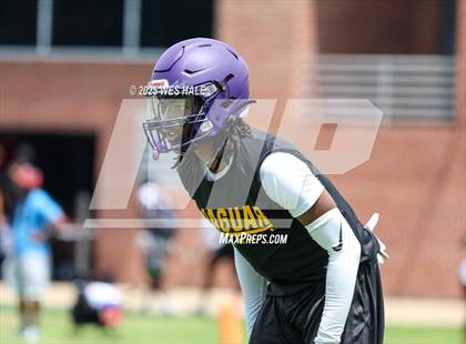 Thumbnail 1 in DeSoto Central vs Southaven (U of Memphis 7v7) photogallery.