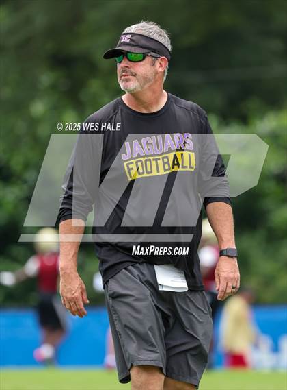 Thumbnail 1 in DeSoto Central vs Southaven (U of Memphis 7v7) photogallery.
