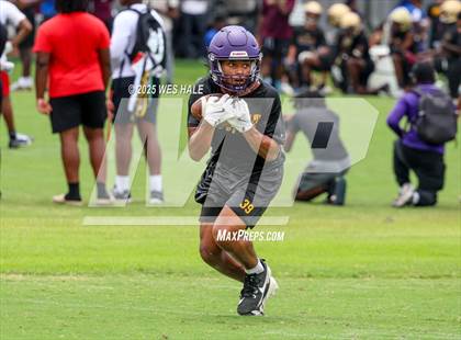 Thumbnail 2 in DeSoto Central vs Southaven (U of Memphis 7v7) photogallery.