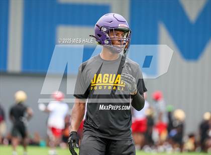 Thumbnail 1 in DeSoto Central vs Southaven (U of Memphis 7v7) photogallery.