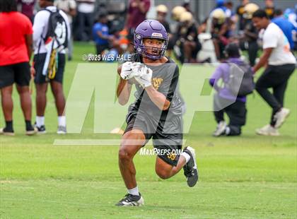Thumbnail 1 in DeSoto Central vs Southaven (U of Memphis 7v7) photogallery.