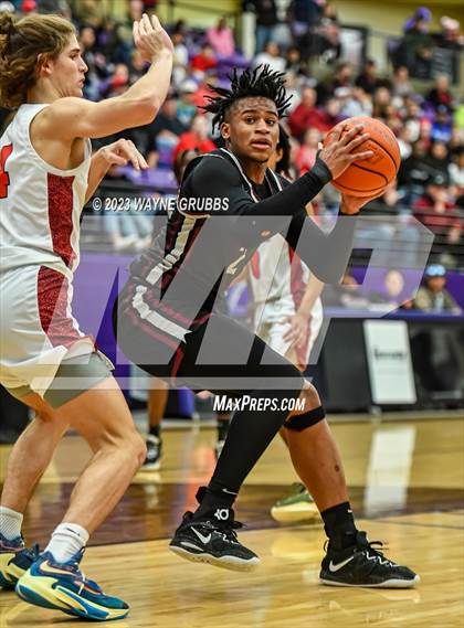 Thumbnail 2 in Jefferson vs Chapel Hill (UIL 3A  Area Playoff) photogallery.