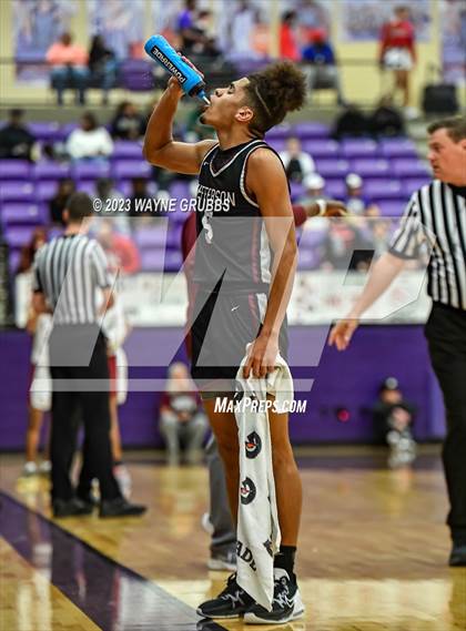 Thumbnail 2 in Jefferson vs Chapel Hill (UIL 3A  Area Playoff) photogallery.