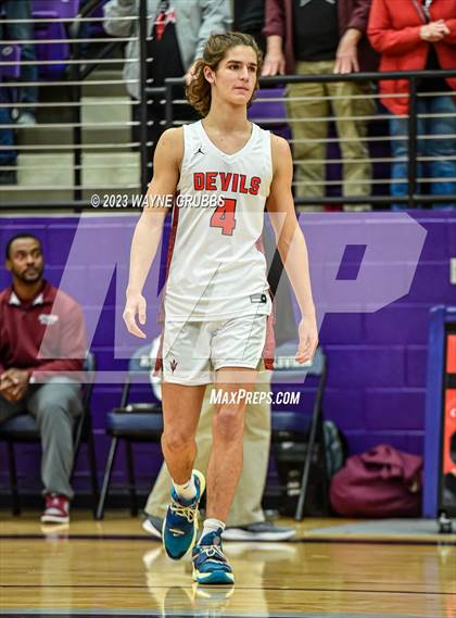 Thumbnail 3 in Jefferson vs Chapel Hill (UIL 3A  Area Playoff) photogallery.