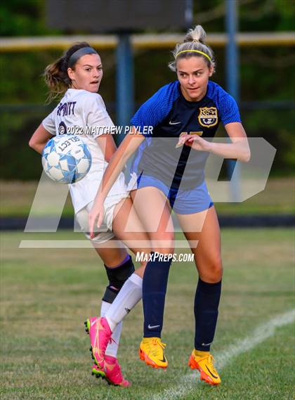 Thumbnail 1 in Jack Britt @ Cape Fear photogallery.