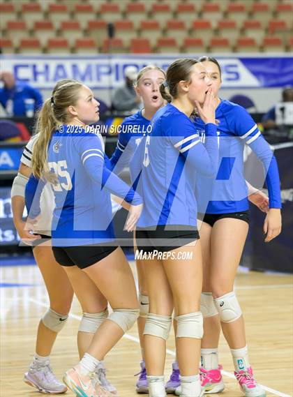 Thumbnail 1 in Northwest Christian vs Valley Christian (AIA 3A Final) photogallery.