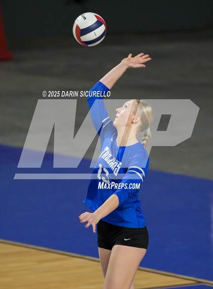 Thumbnail 2 in Northwest Christian vs Valley Christian (AIA 3A Final) photogallery.
