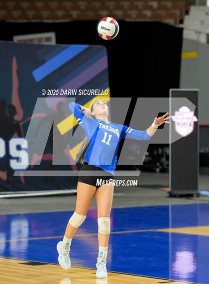 Thumbnail 1 in Northwest Christian vs Valley Christian (AIA 3A Final) photogallery.