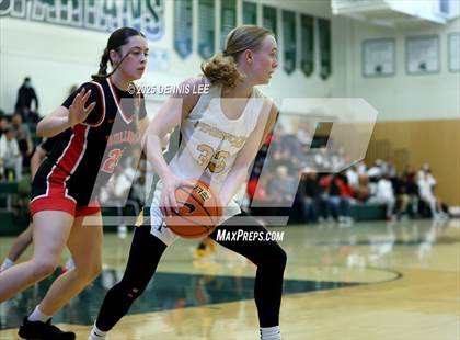 Thumbnail 2 in Folsom vs. Pinewood (Sabrina Ionescu Showcase) photogallery.