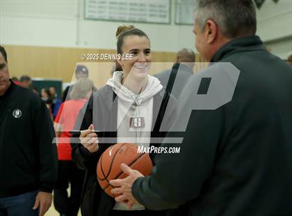Thumbnail 3 in Folsom vs. Pinewood (Sabrina Ionescu Showcase) photogallery.