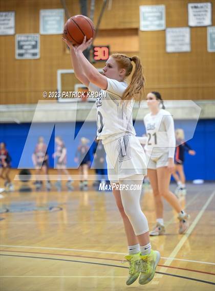Thumbnail 3 in Eastside Catholic vs West Seattle (3A Girls District 2) photogallery.