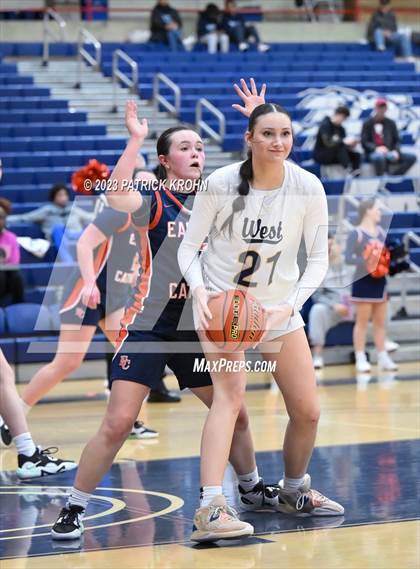 Thumbnail 2 in Eastside Catholic vs West Seattle (3A Girls District 2) photogallery.