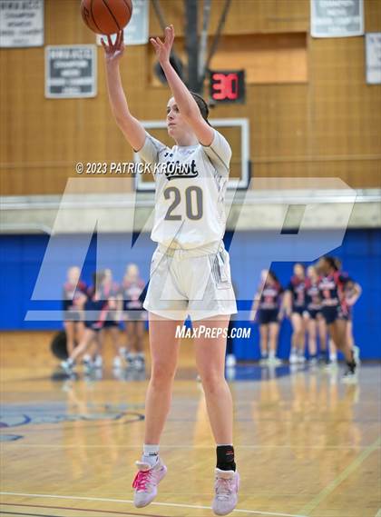 Thumbnail 3 in Eastside Catholic vs West Seattle (3A Girls District 2) photogallery.
