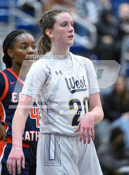 Thumbnail 1 in Eastside Catholic vs West Seattle (3A Girls District 2) photogallery.