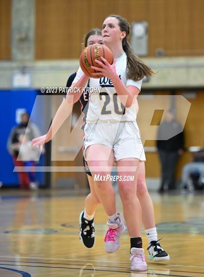 Thumbnail 2 in Eastside Catholic vs West Seattle (3A Girls District 2) photogallery.