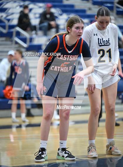 Thumbnail 1 in Eastside Catholic vs West Seattle (3A Girls District 2) photogallery.