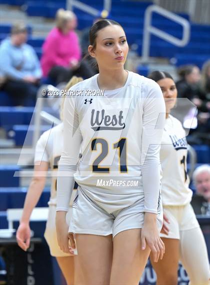 Thumbnail 1 in Eastside Catholic vs West Seattle (3A Girls District 2) photogallery.